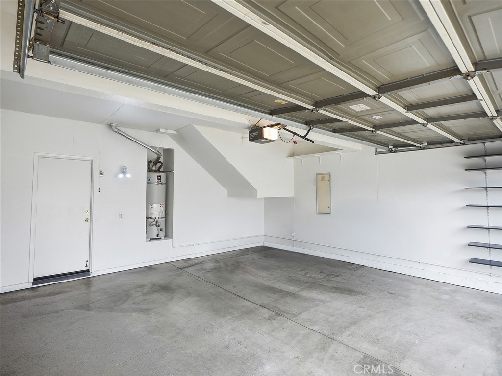 15689 Swan Road Fontana, CA 92337 - Photo 22 of 35 Water heater