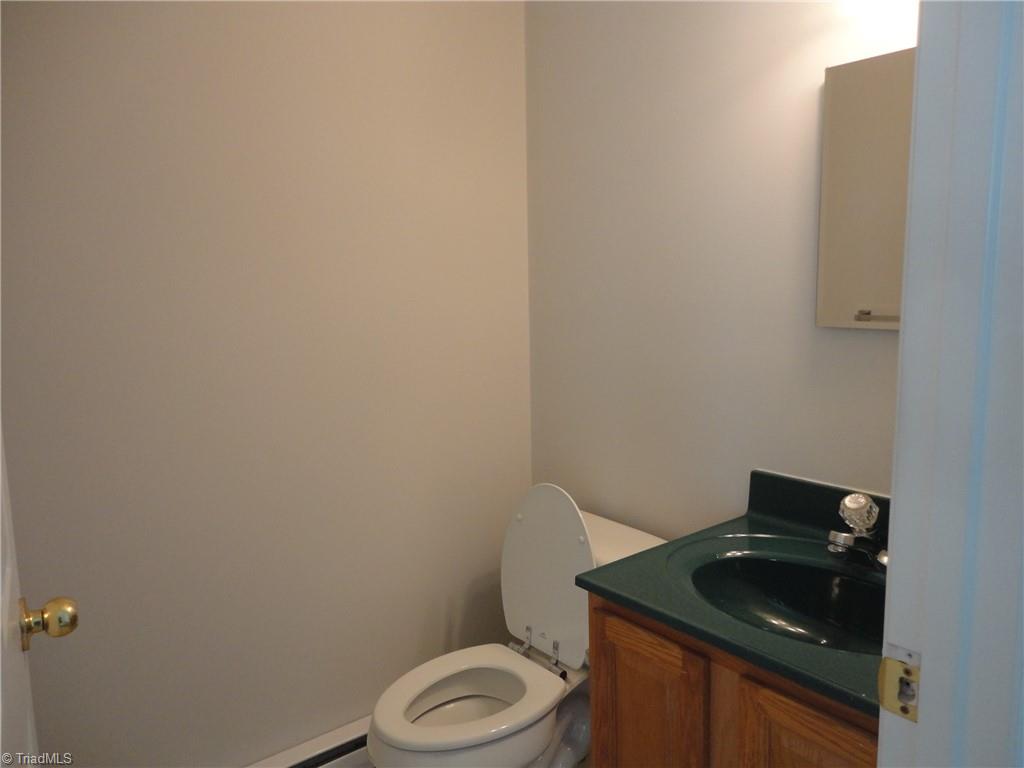5042 Davis Road Winston-Salem, NC 27105 - Photo 15 of 20 Gallery Image 15