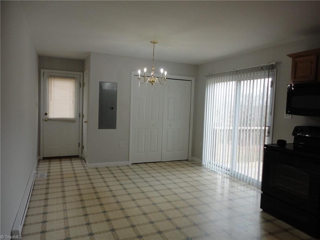 5042 Davis Road Winston-Salem, NC 27105 - Photo 6 of 20 Gallery Image 6