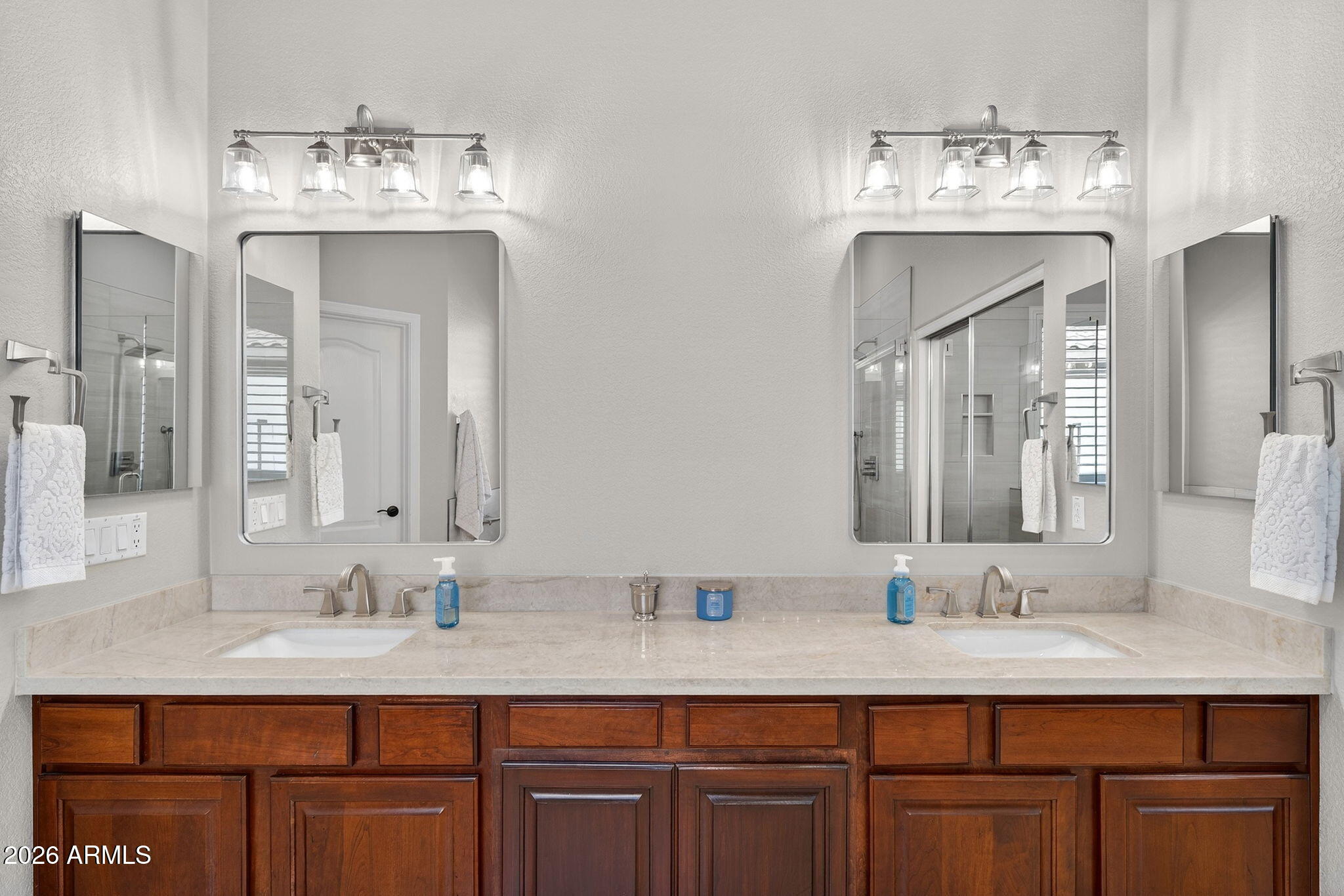 654 East Hampton Court Gilbert, AZ 85295 - Photo 32 of 70 33-web-or-mls-014E Hampton Ct