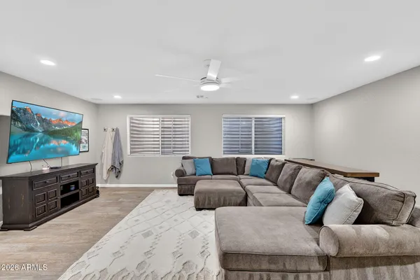 $1,099,900 | 654 East Hampton Court, Gilbert, AZ 85295