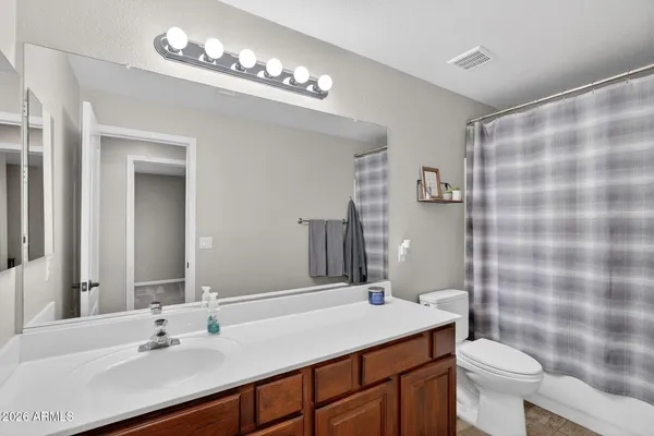 $1,099,900 | 654 East Hampton Court, Gilbert, AZ 85295