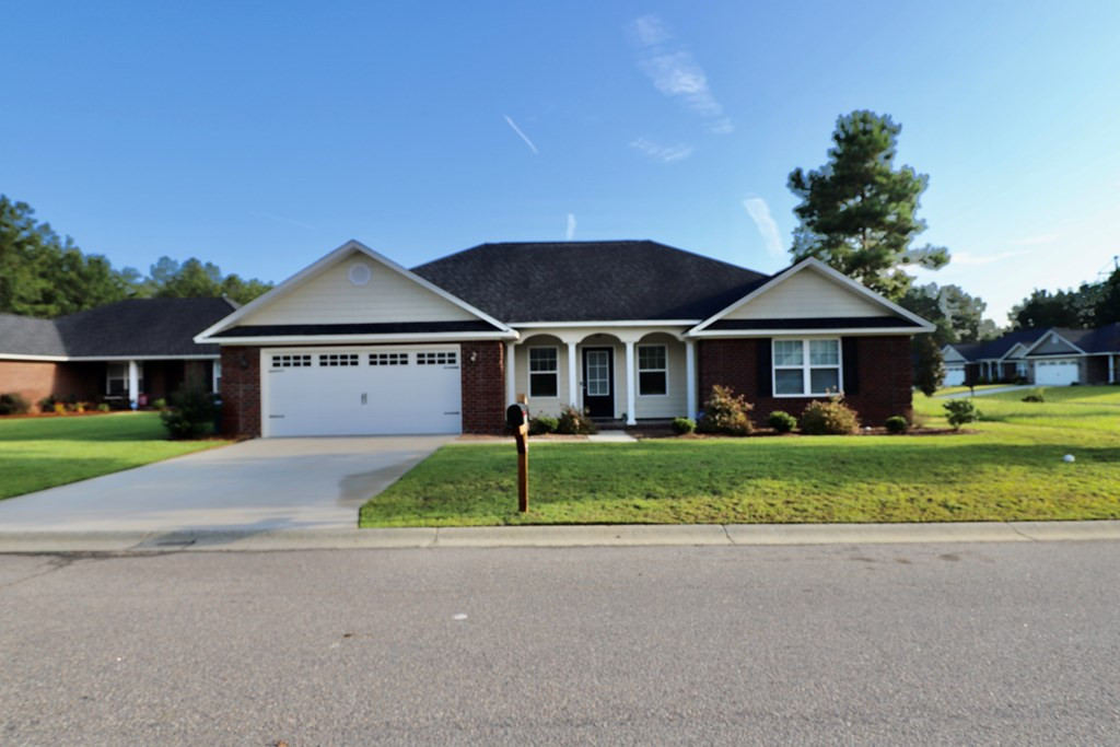 10 Champaca Court Sumter, SC 29154 - Photo 3 of 59 Gallery Image 3