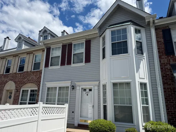 $2,800 | 207 Darwin Lane, North Brunswick, NJ 08902