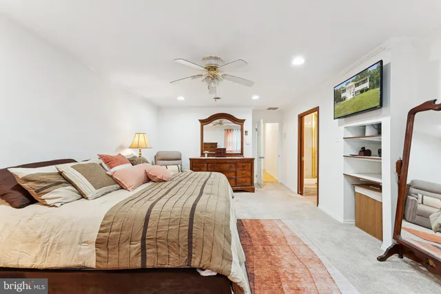 $599,999 | 14556 Eastman Street, Woodbridge, VA 22193