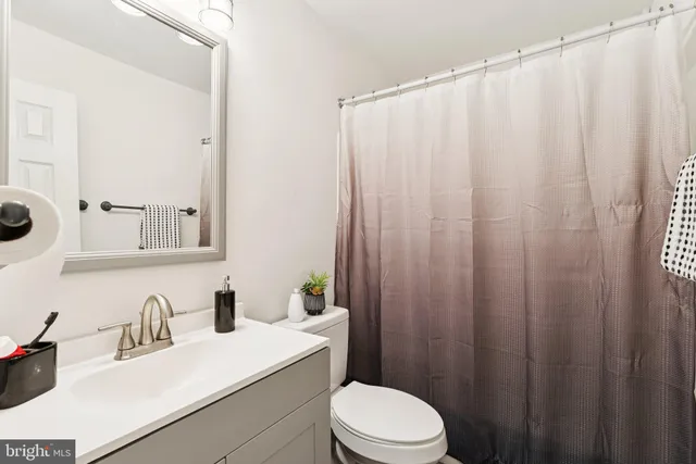 $599,999 | 14556 Eastman Street, Woodbridge, VA 22193