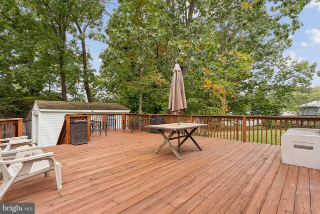 $599,999 | 14556 Eastman Street, Woodbridge, VA 22193