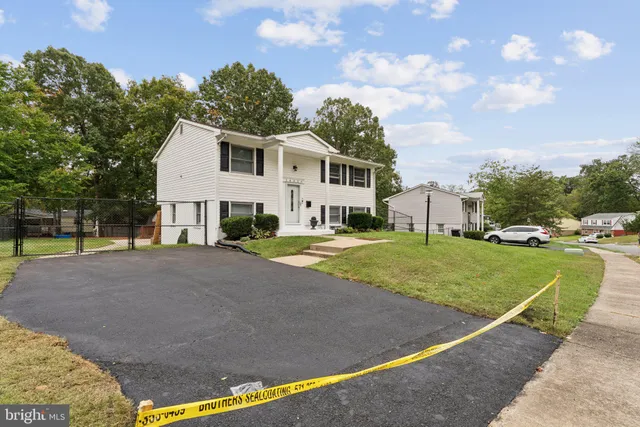 $599,999 | 14556 Eastman Street, Woodbridge, VA 22193