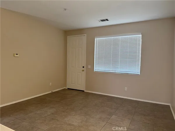 $3,200 | 5756 Bay Hill Lane, Fontana, CA 92336