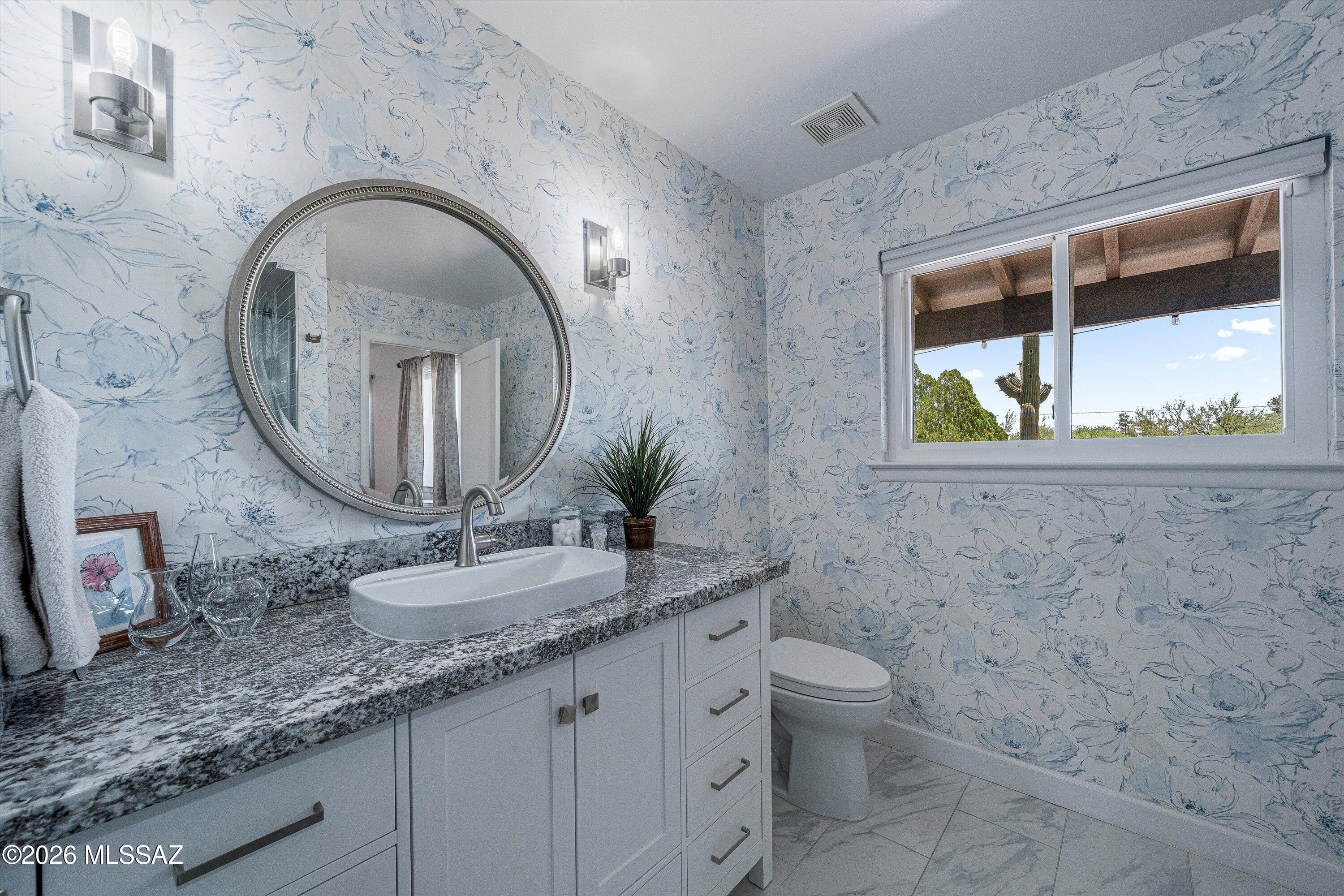 10015 East Fort Lowell Road Tucson, AZ 85749 - Photo 26 of 45 Granite counters
