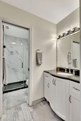 $2,700 | 4693 Lucerne Lakes Boulevard East, Unit 203, Lake Worth, FL 33467