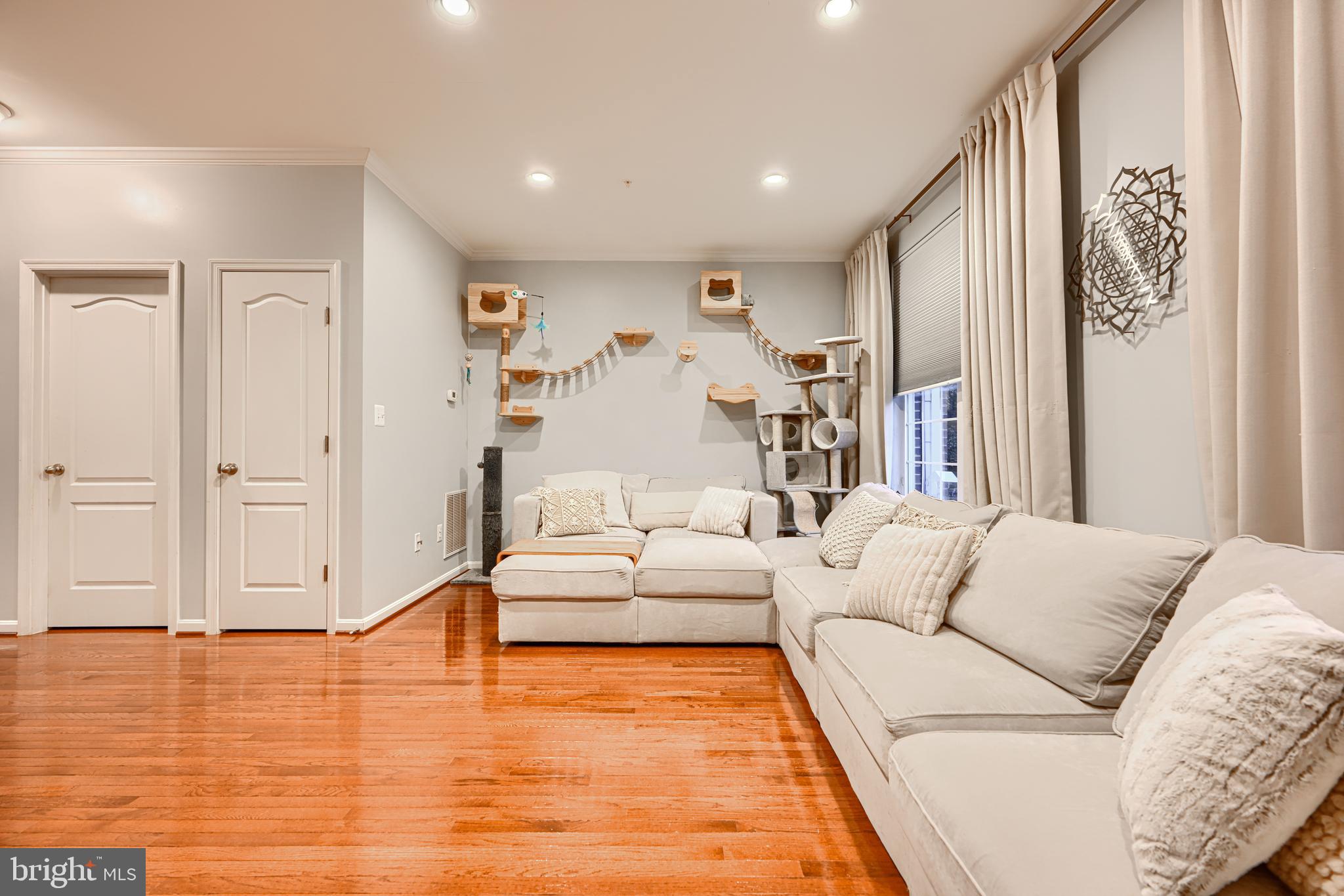 2642 Shade Branch Road Hanover, MD 21076 - Photo 9 of 29 a living room with furniture