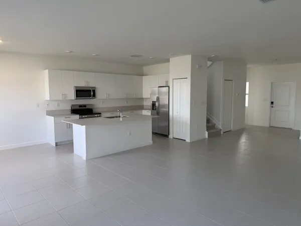 $3,500 | 19407 Southwest 340th Street, Homestead, FL 33034