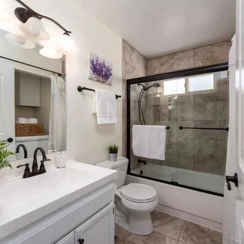 $599,000 | 2734 Lakeview Drive, Santa Rosa, CA 95405