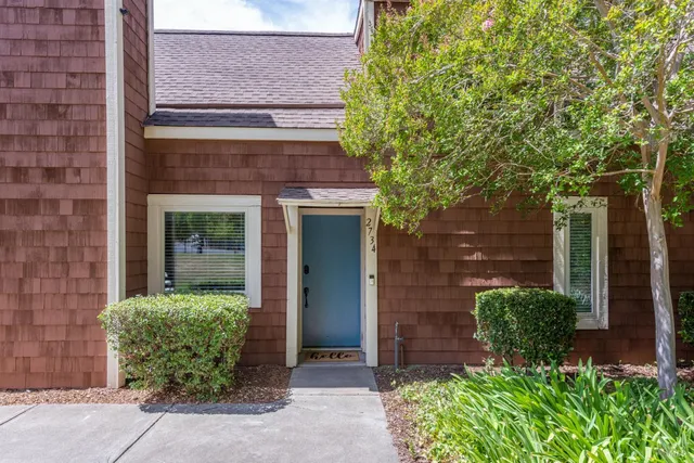 $599,000 | 2734 Lakeview Drive, Santa Rosa, CA 95405