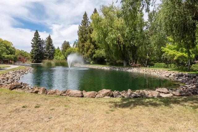 $599,000 | 2734 Lakeview Drive, Santa Rosa, CA 95405