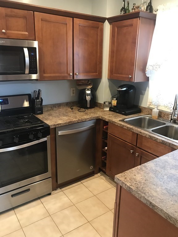 87 Eaton Street Fall River, MA 02723 - Photo 10 of 19 Gallery Image 10