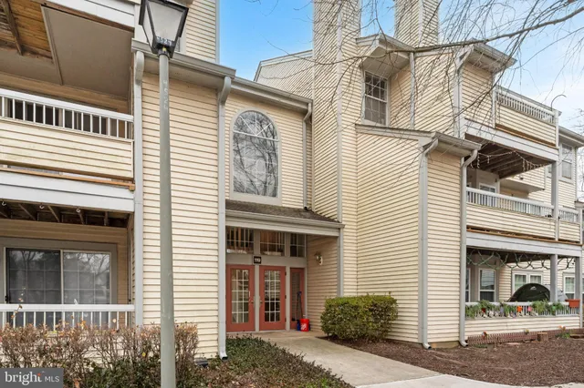 $2,000 | 119 Acadia Court, Unit 10, Princeton, NJ 08540