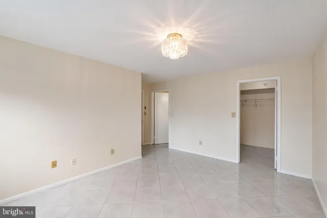 $2,000 | 119 Acadia Court, Unit 10, Princeton, NJ 08540