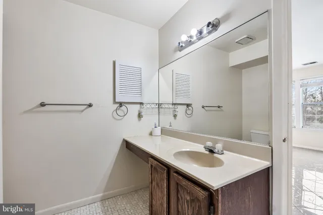 $2,000 | 119 Acadia Court, Unit 10, Princeton, NJ 08540