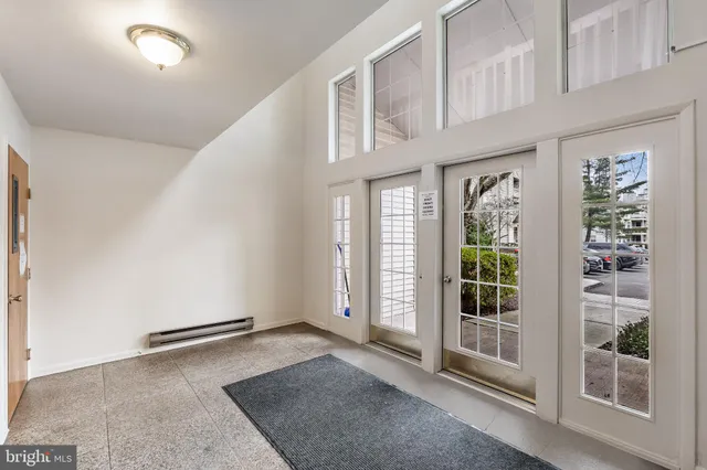 $2,000 | 119 Acadia Court, Unit 10, Princeton, NJ 08540