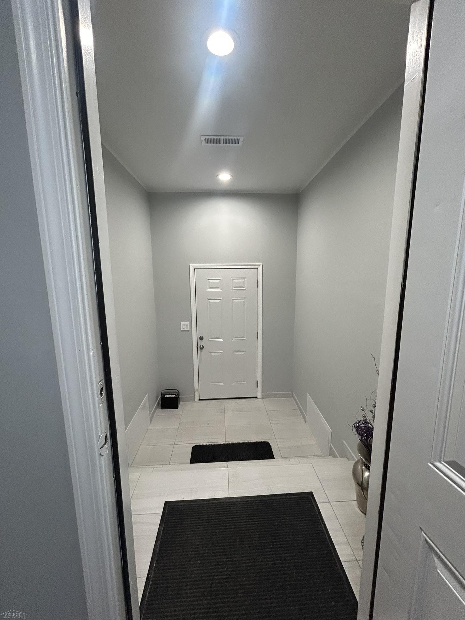 2720 East Maple Road Troy, MI 48083 - Photo 29 of 60