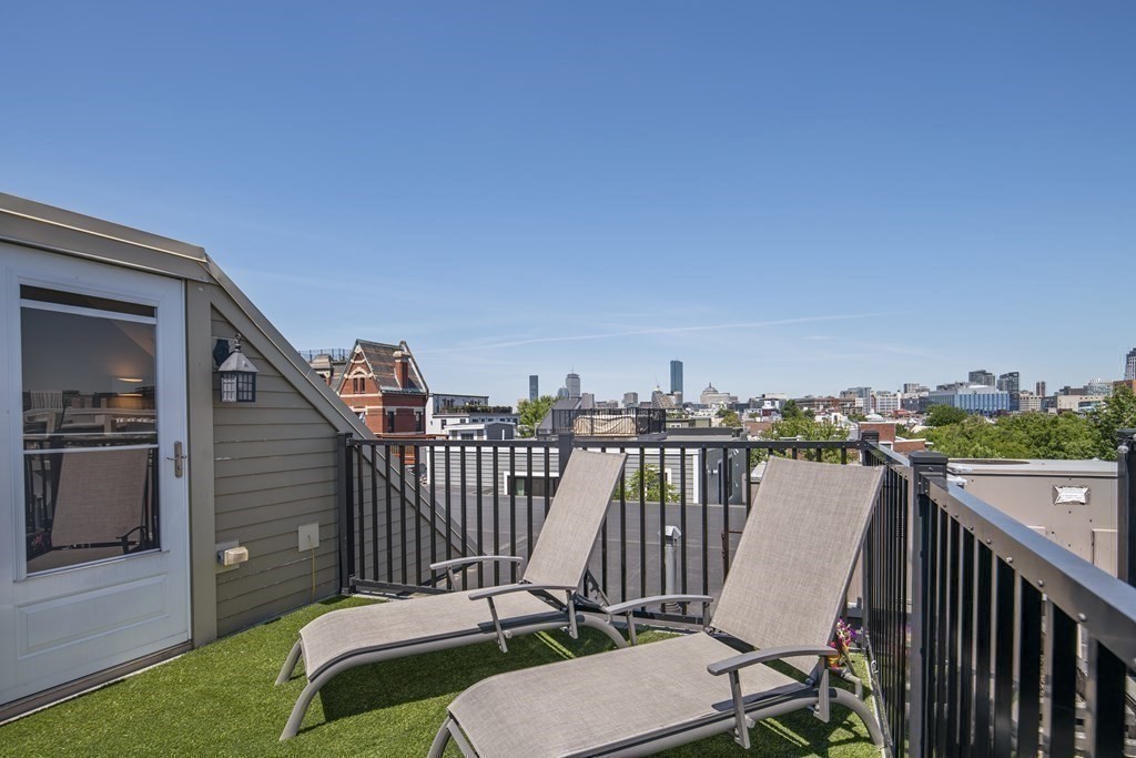 257 West 3rd Street, Unit 3 Boston, MA 02127 - Photo 12 of 18