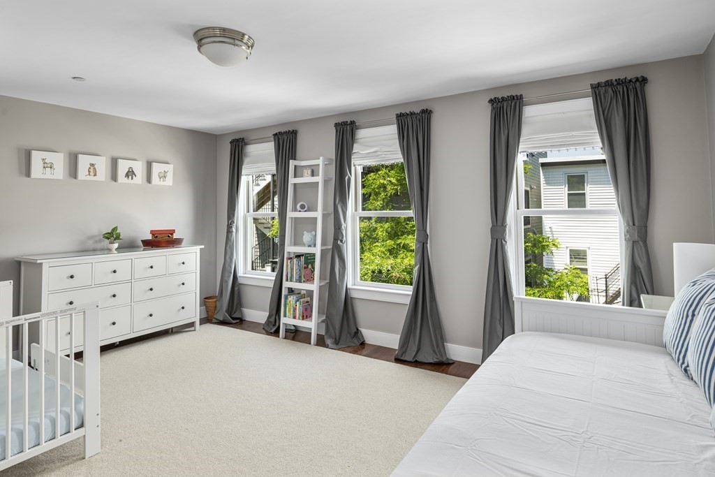 257 West 3rd Street, Unit 3 Boston, MA 02127 - Photo 13 of 18