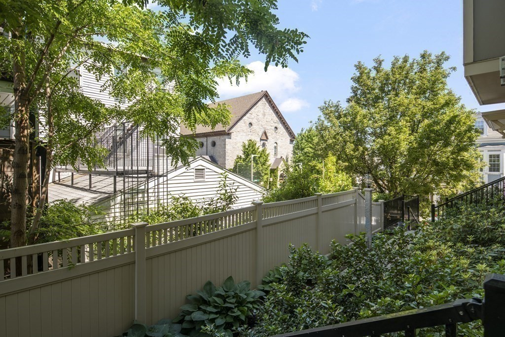 257 West 3rd Street, Unit 3 Boston, MA 02127 - Photo 18 of 18