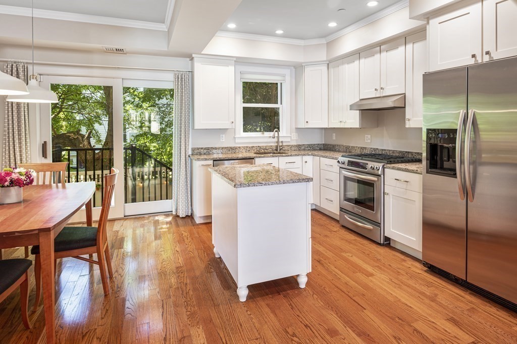 257 West 3rd Street, Unit 3 Boston, MA 02127 - Photo 5 of 18