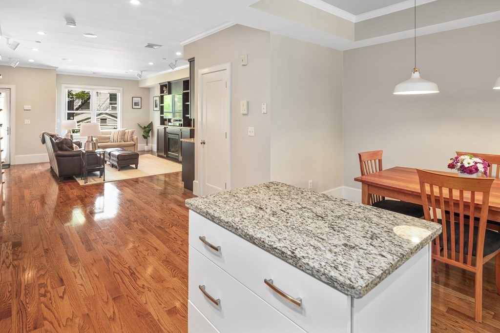 257 West 3rd Street, Unit 3 Boston, MA 02127 - Photo 8 of 18