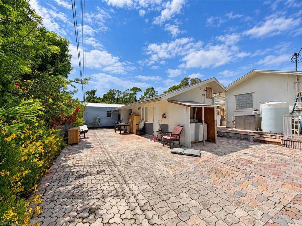 19751 Adams Road Fort Myers, FL 33908 - Photo 29 of 38 Gallery Image 29