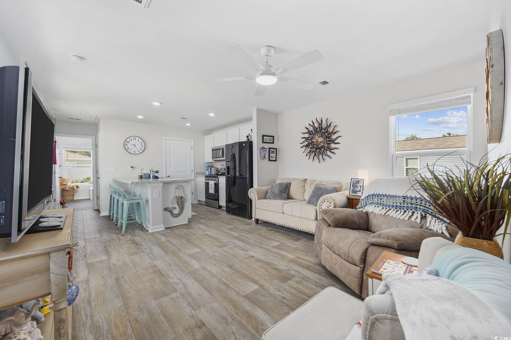 924 Akron Street Conway, SC 29526 - Photo 10 of 37 Living room with light wood-style floors, ceiling fan, and recessed lighting