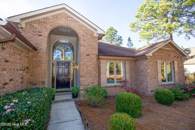 $465,000 | 5 Kahkwa Trail, Pinehurst, NC 28374