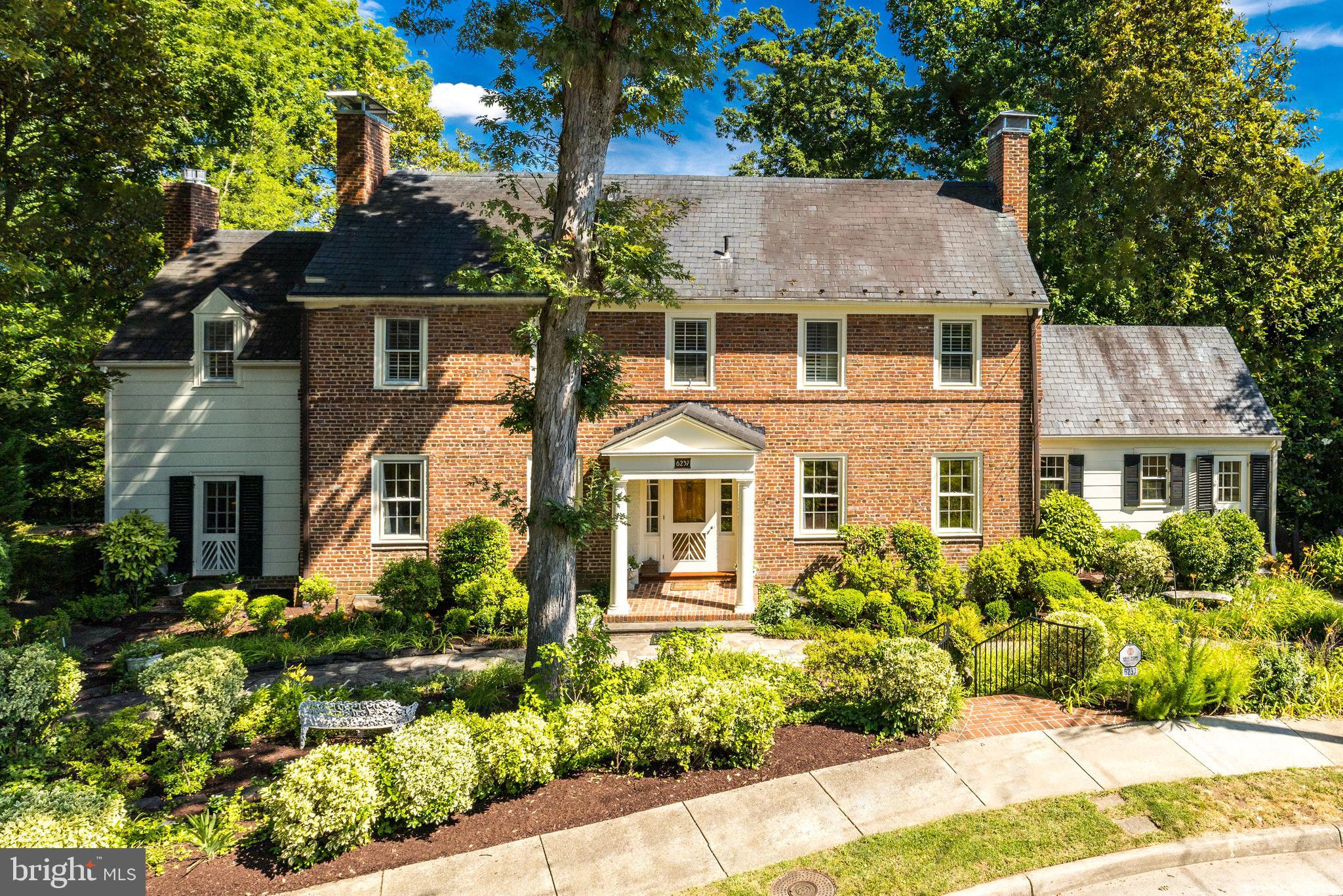 6237 Radcliff Road Alexandria, VA 22307 - Photo 1 of 61 5 BD, 3.55 BA stately home in Belle Haven