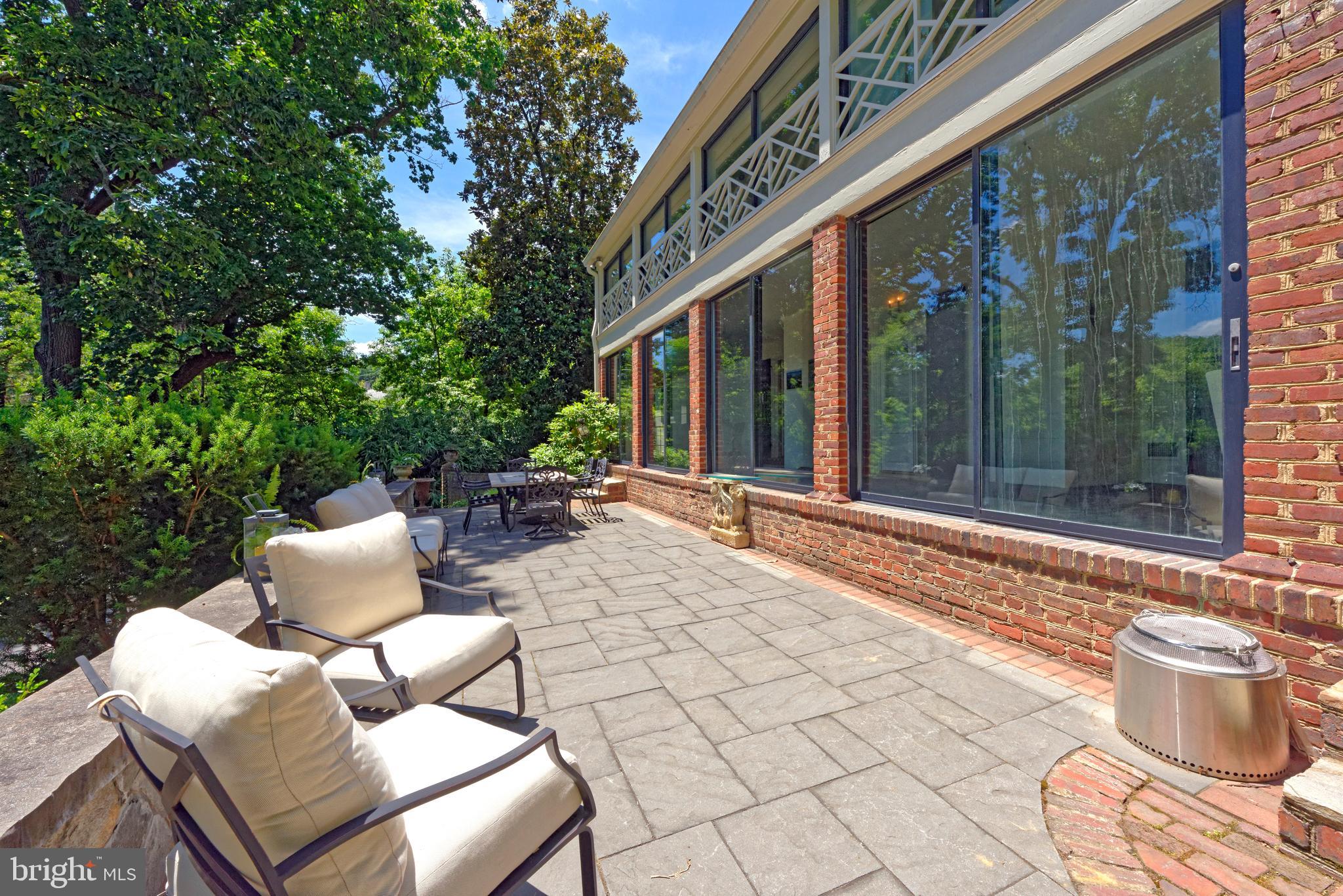 6237 Radcliff Road Alexandria, VA 22307 - Photo 59 of 61 Another view of the rear of 6237 Radcliff