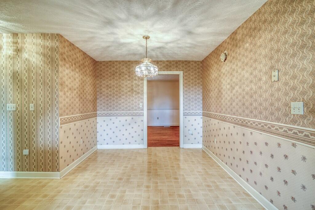 389 Winterham Drive Abingdon, VA 24211 - Photo 19 of 52 View of the Breakfast Area