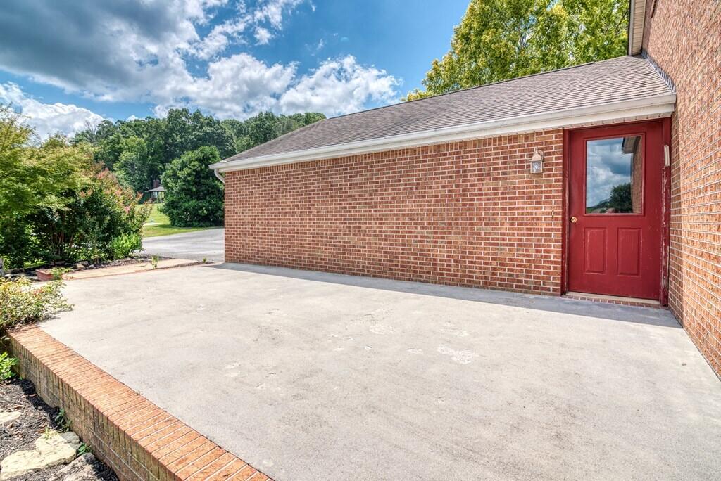 389 Winterham Drive Abingdon, VA 24211 - Photo 44 of 52 Patio