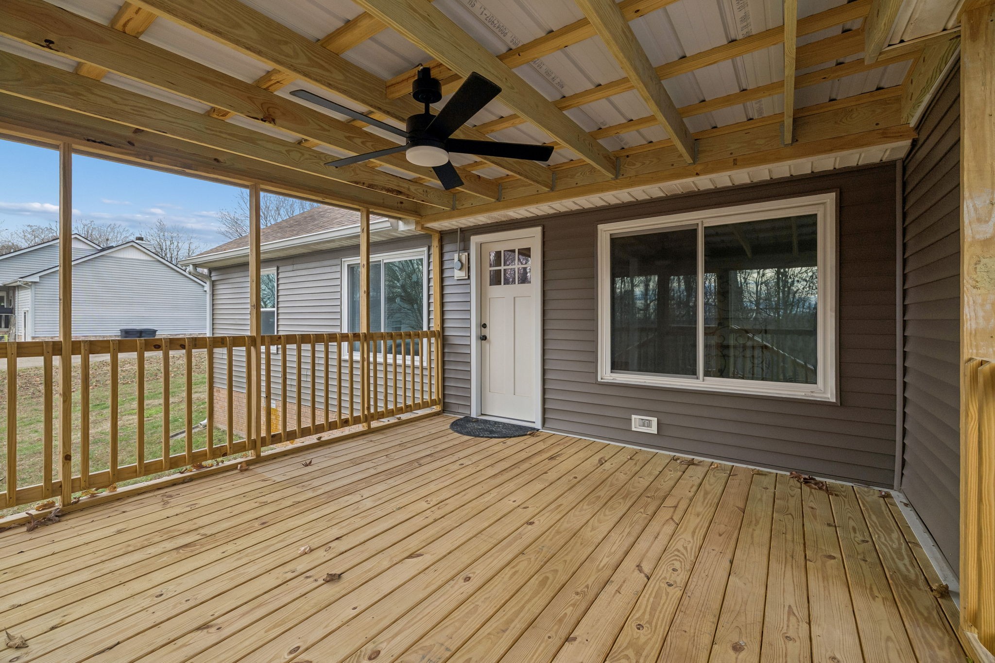 179 West Hester Road Cottontown, TN 37048 - Photo 40 of 43 a view of porch with wooden floor