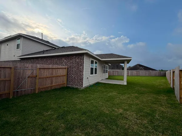 $2,699 | 8407 Tranquil Bay Court, Baytown, TX 77523