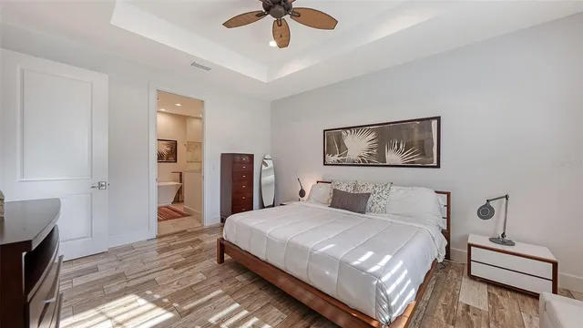 $585,000 | 4756 Ringwood Meadow, Sarasota, FL 34235