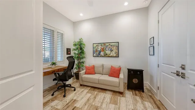 $585,000 | 4756 Ringwood Meadow, Sarasota, FL 34235