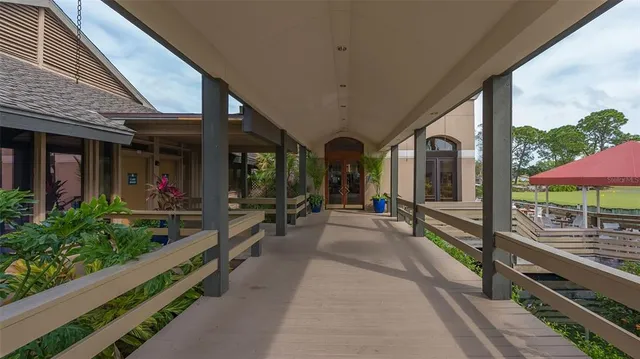 $585,000 | 4756 Ringwood Meadow, Sarasota, FL 34235