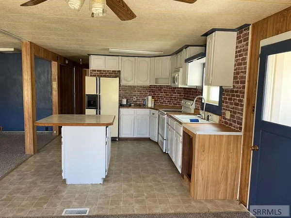 $199,900 | 23496 State Highway 75, Challis, ID 83226