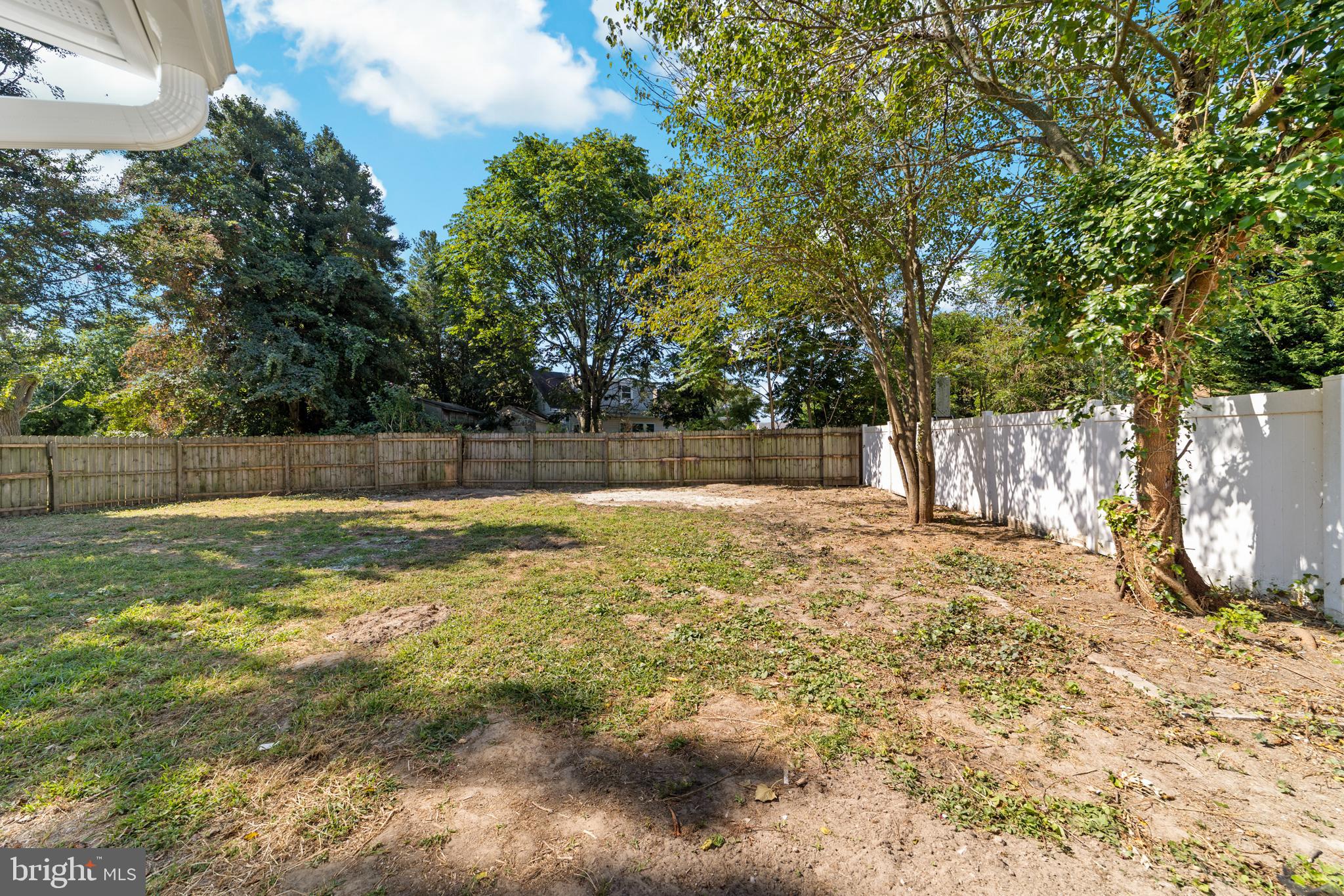 100 Colwick Drive Somers Point, NJ 08244 - Photo 28 of 30 a view of a yard with large tree