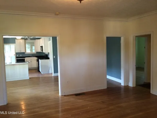 $1,950 | 4056 Redwing Avenue, Jackson, MS 39206