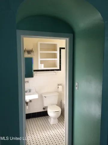 $1,950 | 4056 Redwing Avenue, Jackson, MS 39206