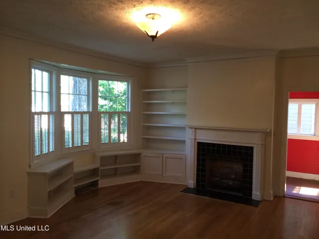 $1,950 | 4056 Redwing Avenue, Jackson, MS 39206