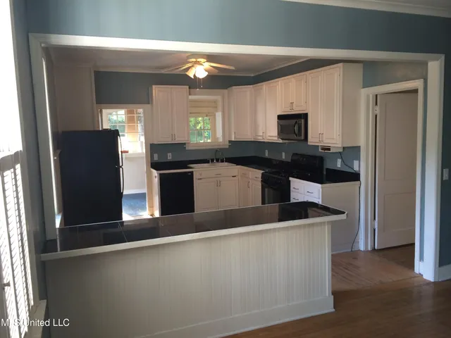 $1,950 | 4056 Redwing Avenue, Jackson, MS 39206