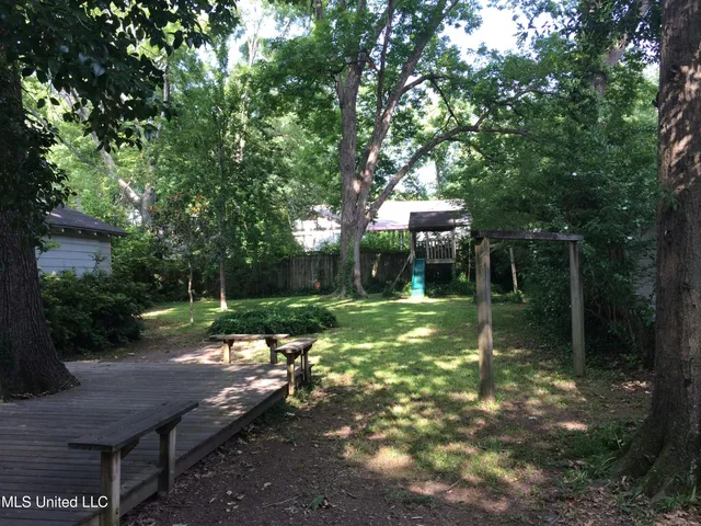 $1,950 | 4056 Redwing Avenue, Jackson, MS 39206